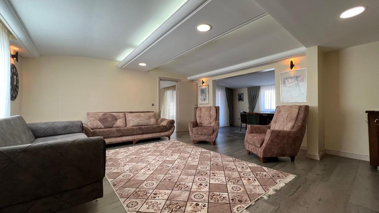 200 M2 Muhtesem Cati Kati, Roof Apartment Istanbul Exterior photo