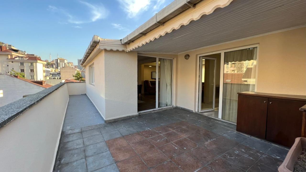 200 M2 Muhtesem Cati Kati, Roof Apartment Istanbul Exterior photo